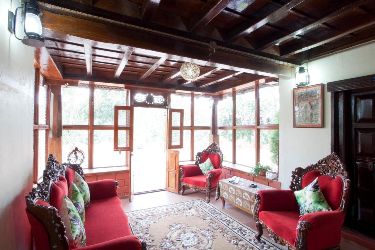 Sardar Bahadur'S Heritage Bungalow Estate Stay Napoklu Zewnętrze zdjęcie
