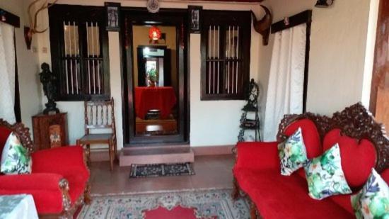Sardar Bahadur'S Heritage Bungalow Estate Stay Napoklu Zewnętrze zdjęcie