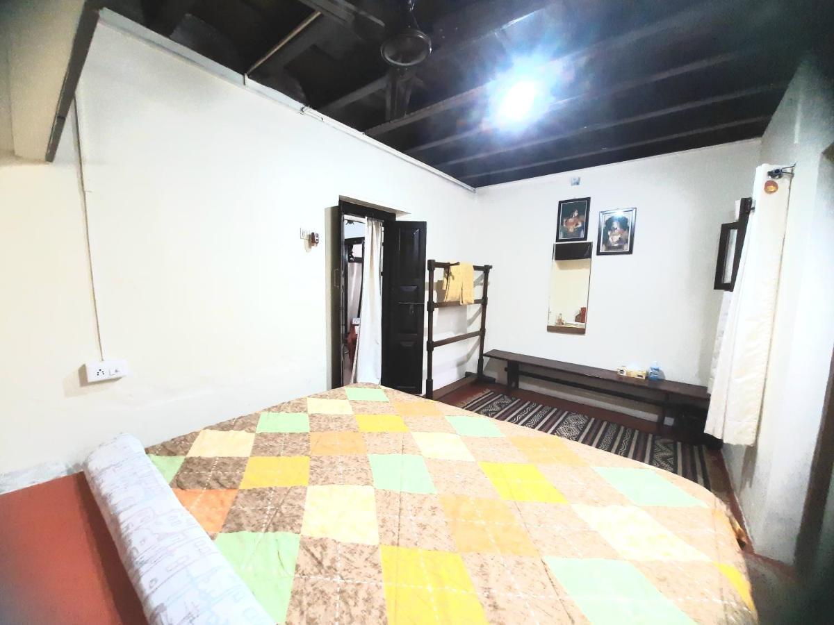 Sardar Bahadur'S Heritage Bungalow Estate Stay Napoklu Zewnętrze zdjęcie